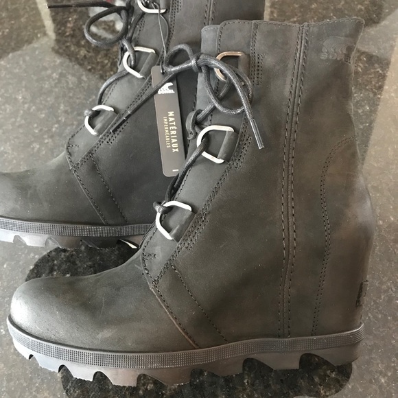 New Sorel Women's Joan of Arctic Wedge II Boot, Black Wedge Booties, Ankle Boots - Picture 13 of 14